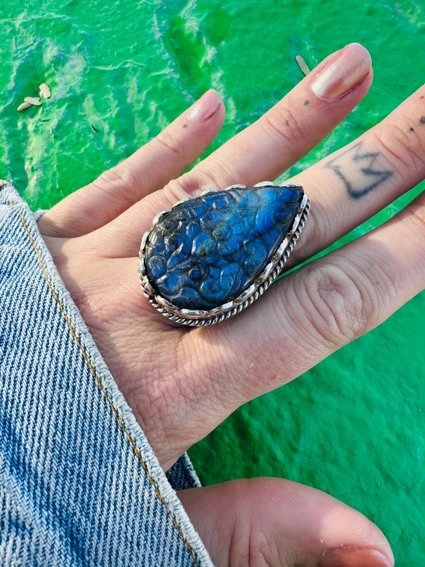 Labradorite Tear Drop Carved Silver Ring