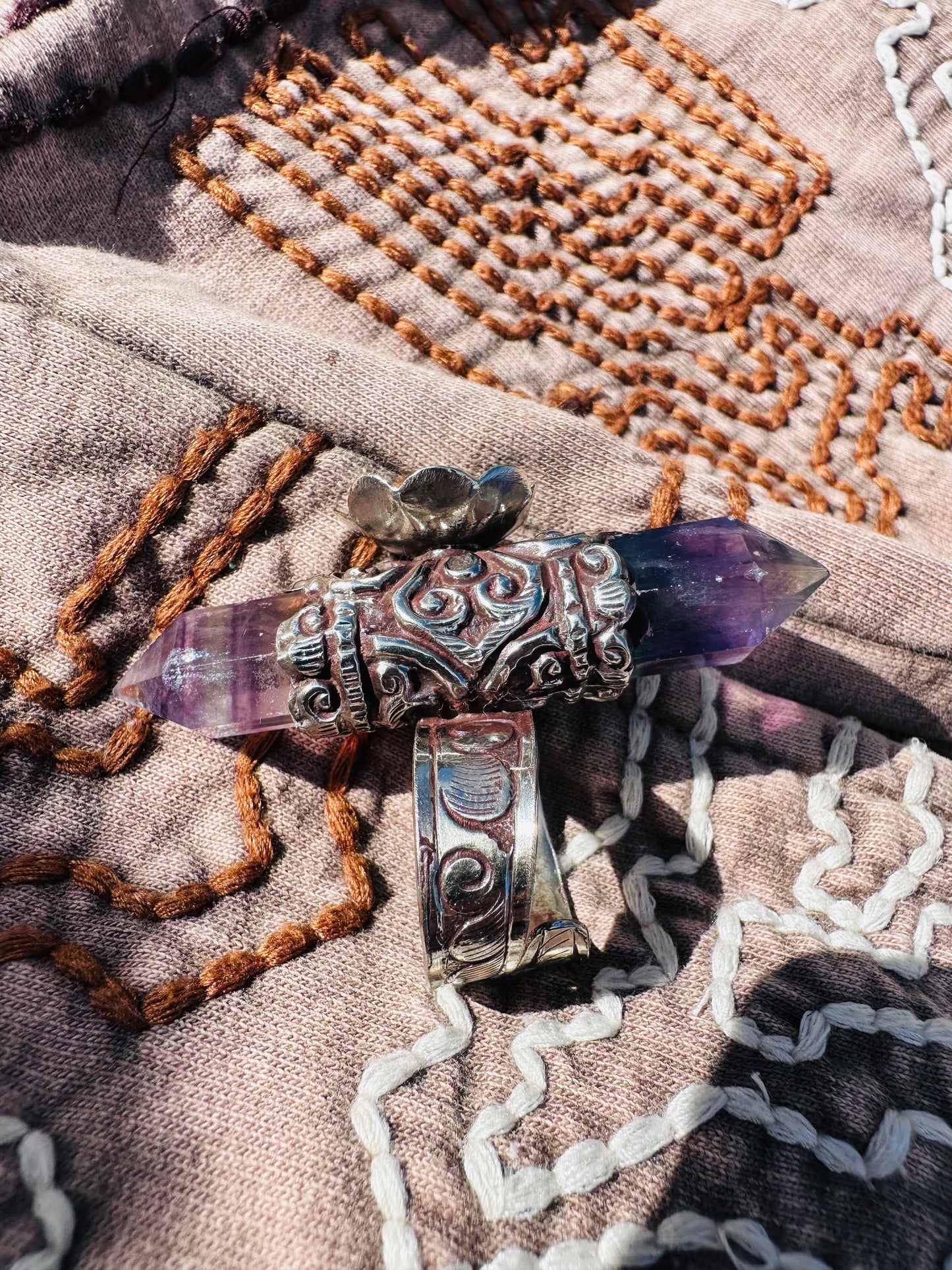 Fluorite & Labradorite Double Point Ring