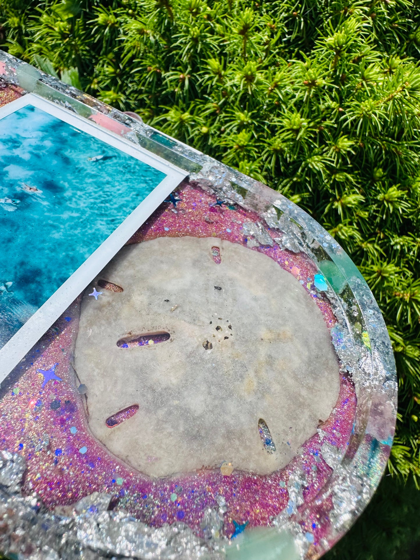 Polaroid and Sand Dollar Glittery Ocean Tray ๐