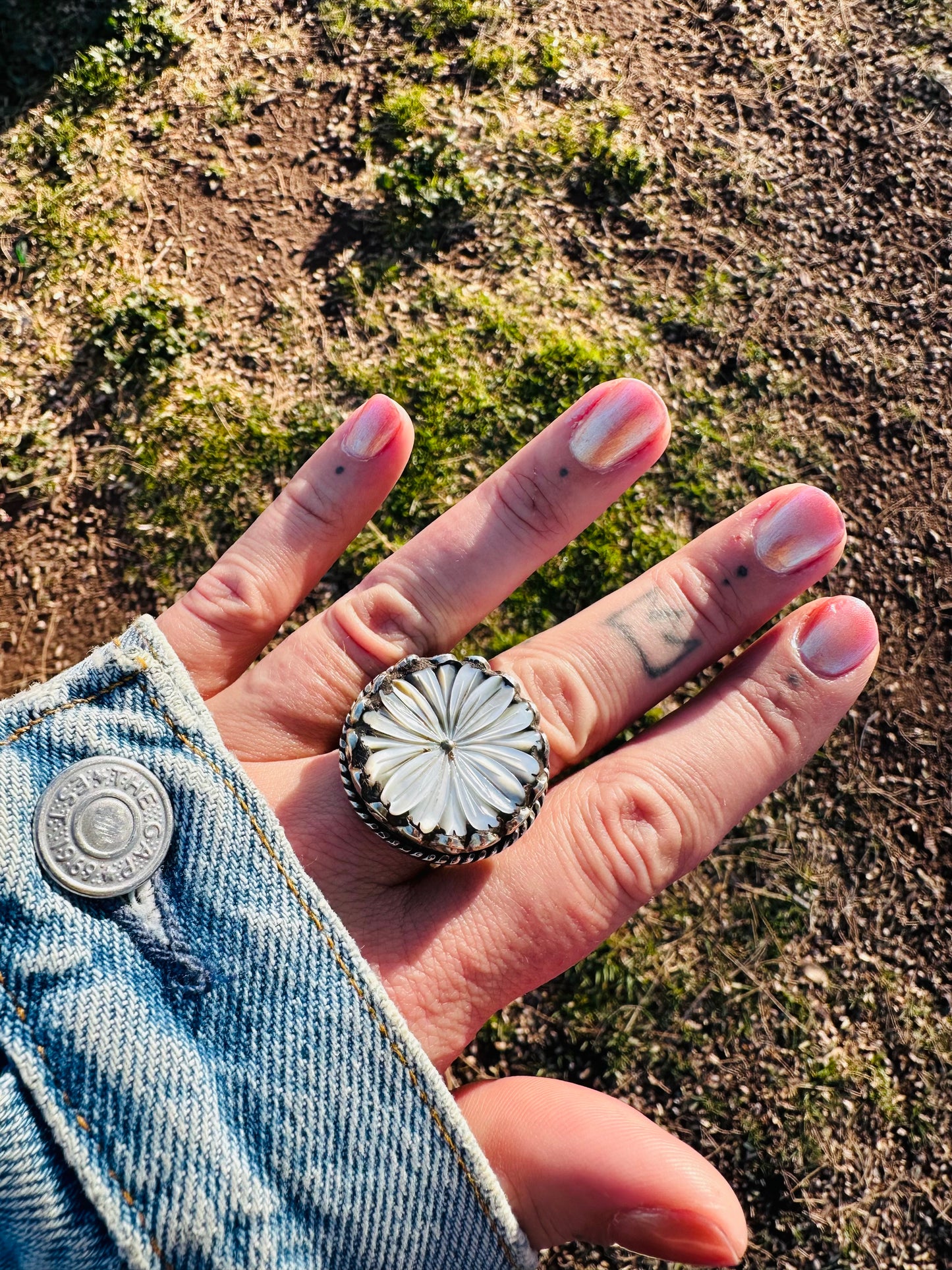 Flower Shell Ring