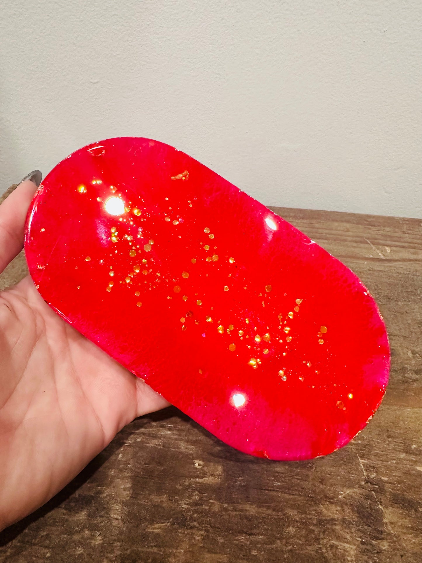 Groovy Cherry Daisy Tray ๐