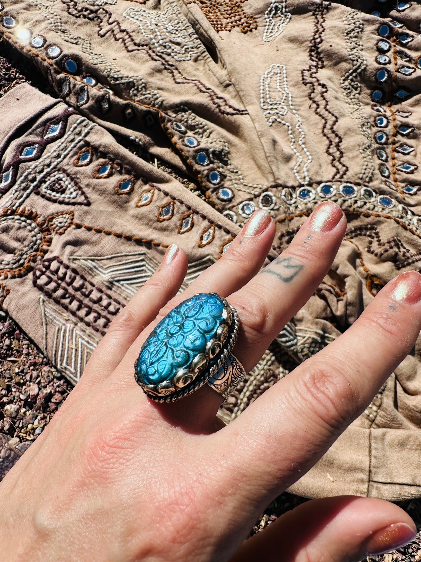 Labradorite Oval Carved Silver Ring