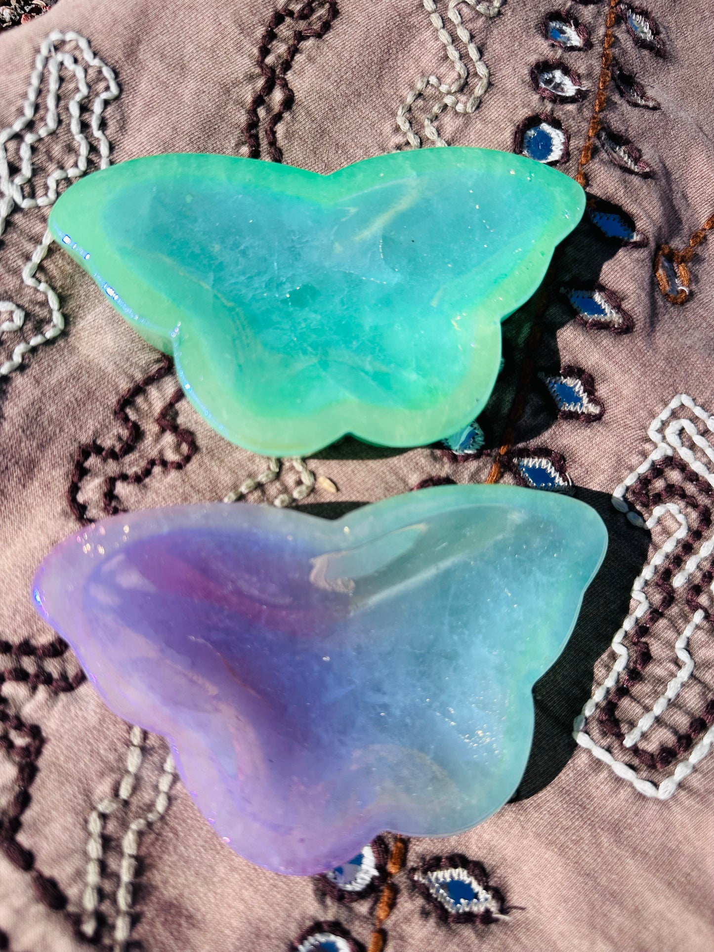 Butterfly Quartz Aura Dish 🦋