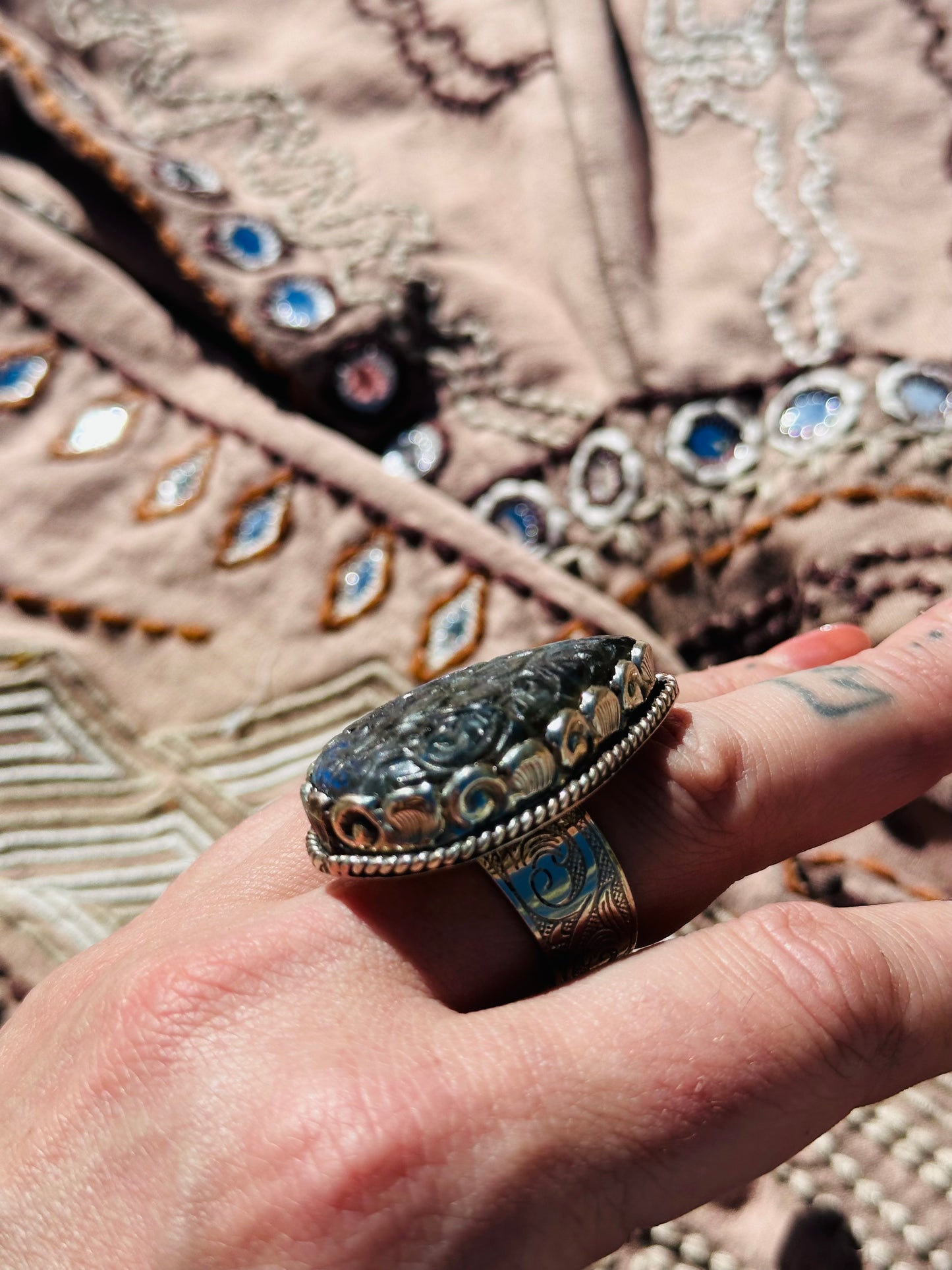 Labradorite Tear Drop Carved Silver Ring